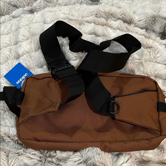 Adidas Chestnut Belt Bag with lots of room and zippers.  NWT - Picture 3 of 5